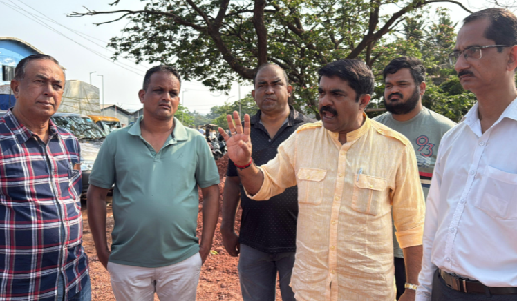 एसजीपीडीए मार्केटचा वापर केवळ 'कमिशन' खाण्यासाठी; आमदार विजय सरदेसाईंची टीका