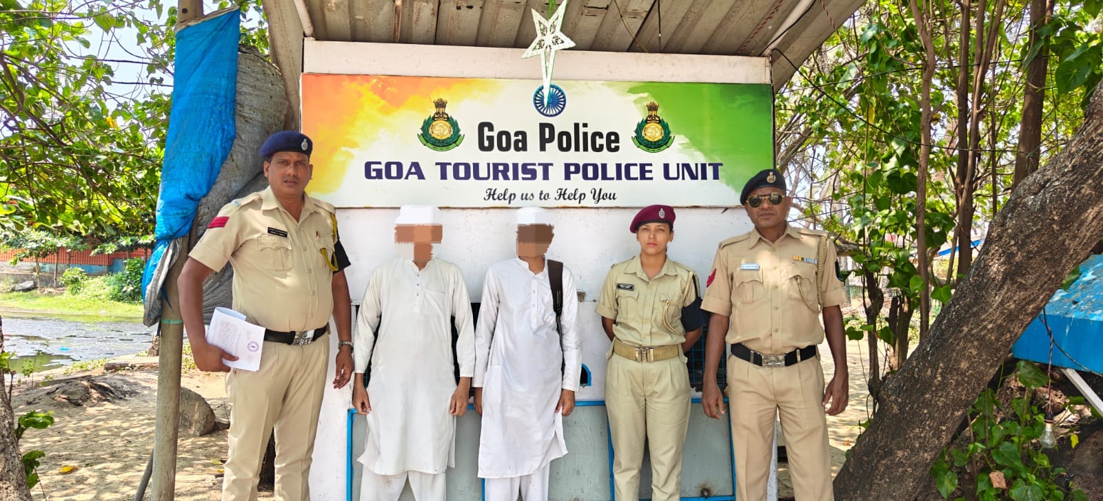 हरवलेल्या दोन मुलांची पर्यटक पोलिसांमुळे पालकांशी झाली भेट