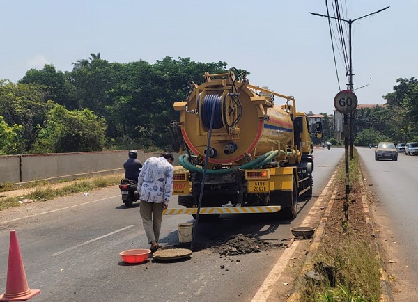 हॉटेल्समधील कचर्‍यामुळे सांडपाणी वाहिन्या तुंबल्या