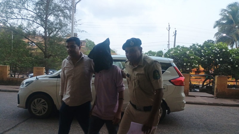 ताटात कमी चिकन वाढल्यावरून हमालाचा सहकाऱ्याकडून खून