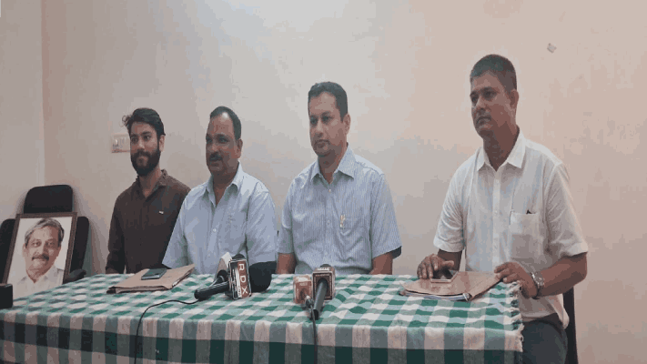 स्व. रवी नाईक सारखी मनोहर पर्रीकर यांना श्रद्धांजली का वाहिली नाही? : उत्पल