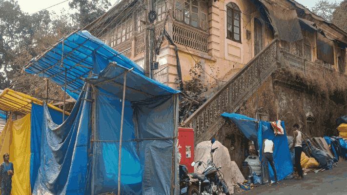 स्व. खेमानींच्या धोकादायक घरासंबंधीत आदेशाला तिलांजली