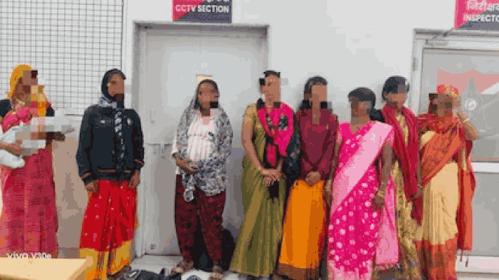 ‘लेडी गॅंग’चा सिद्धेश्वर एक्सप्रेसवरील दरोड्याचा कट उधळला; ९ महिलांना आरपीएफकडून अटक