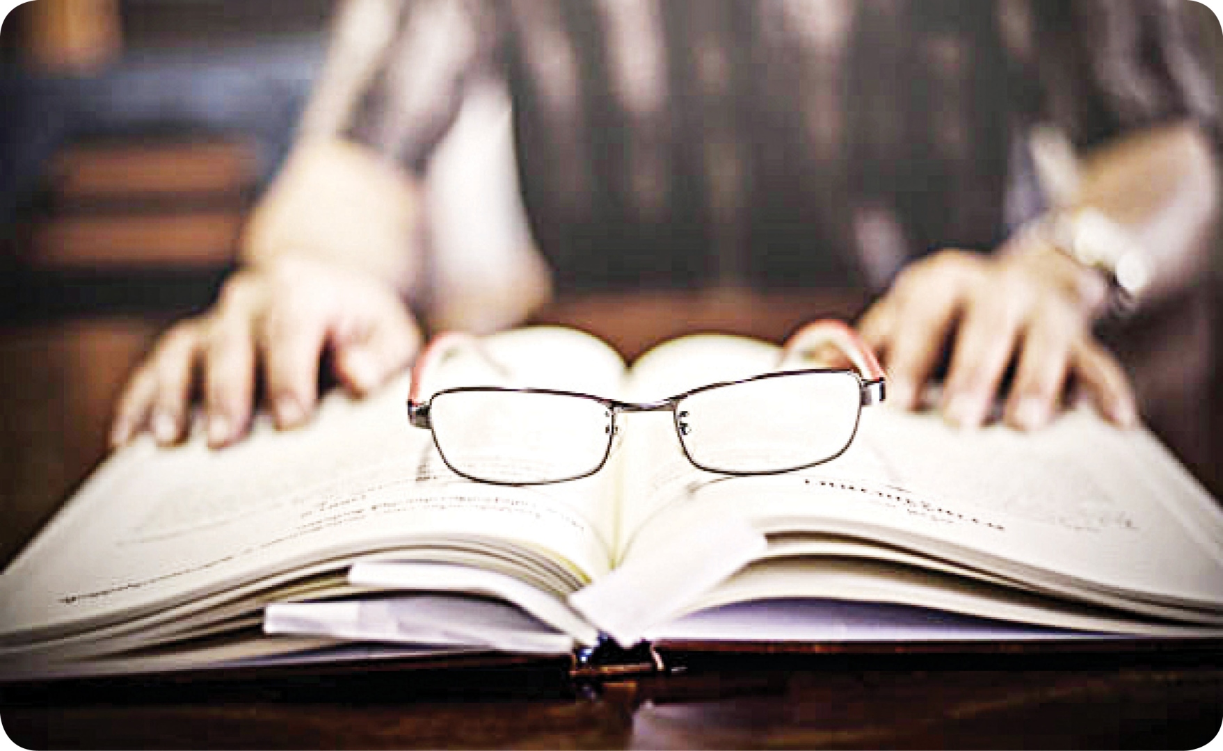 स्पर्धा परीक्षेचा श्रीगणेशा: 'फाउंडेशन' अभ्यासाची गुरुकिल्ली