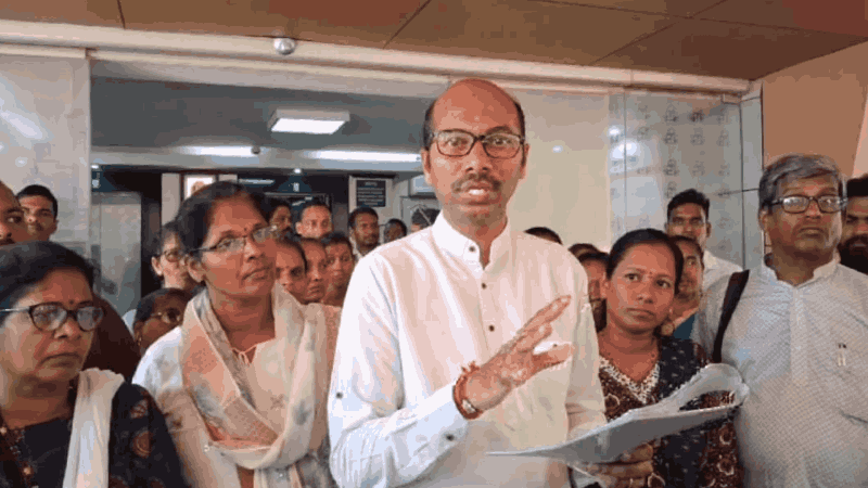 कारापूर-सर्वण येथील बांधकाम प्रकल्पाच्या अनियमिततेची चौकशी करा : ग्रामस्थांची मागणी