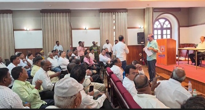 भंडारी समाजाच्या सर्वसाधारण सभेत समाज प्रमाणपत्रांवरून वाद