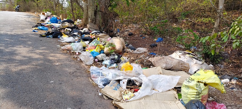 बार्देश : उघड्यावर कचरा फेकला, तर फोटो थेट सोशल मीडियावर