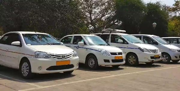 ‘रेंट अ कॅब’, टॅक्सींमधील स्पीड गव्हर्नर निष्क्रिय केल्यास परवाना निलंबित